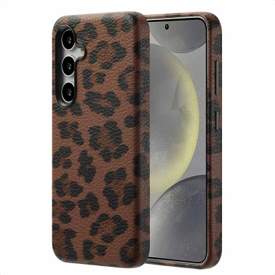 Afbeelding van Selencia Hoesje geschikt voor Samsung Galaxy S24 Sabi Backcover panterprint MagSafe Mocha Brown