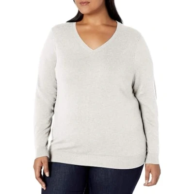 Image de Amazon Essentials Chandail léger à manches longues et col en V pour femme (disponible grande taille), blanc, taille 1X