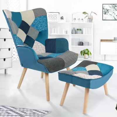 Afbeelding van Fauteuil scandinave IVAR avec repose pieds en tissu patchwork et velours bleu