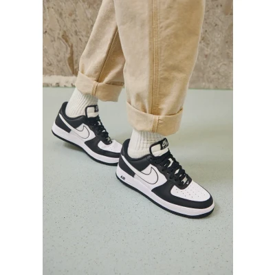 Afbeelding van Nike Sportswear AIR Force 1 07 Sneakers laag, Heren, Maat: 45, Black/white Leer en imitatieleer