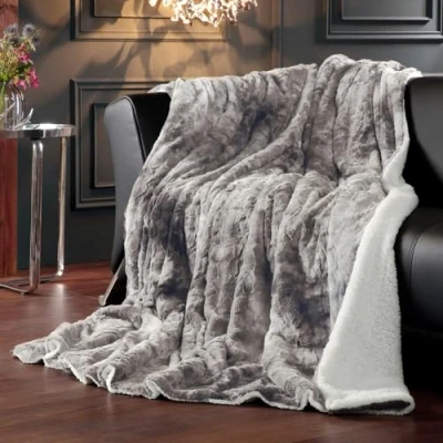 Afbeelding van Delindo Lifestyle® Kingston kunstbont deken grijs knuffeldeken XXL met lamsvacht look 220 x 240 cm