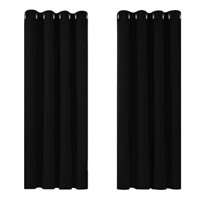Afbeelding van Deconovo thermo isolerende verduisteringsgordijnen, modern design met oogjes, voor jongensslaapkamer, 117 x 138 cm (breedte hoogte), zwart, 2 stuks