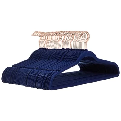 Afbeelding van Amazon Basics 50 stuks kleerhangers van fluweel, antislip, voor kostuums, roségoud, marineblauw, goud