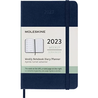 Afbeelding van MOLESKINE 2023 12MONTH WEEKLY POCKET HAR: 1 Wo = zijde, rechts gelinieerde kant, harde hoes