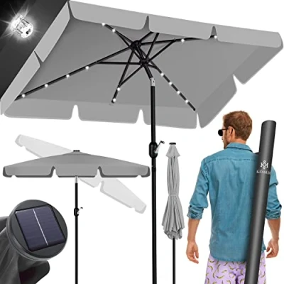 Afbeelding van KESSER® Parasol LED Solar Stokparasol met Zwengel Incl. 2in1 Beschermhoes Transporttas, Tuinparasol, voor Balkon Tuin &amp; Terras Verstelbaar Buigbaar Balkonparasol Rond, Lichtgrijs