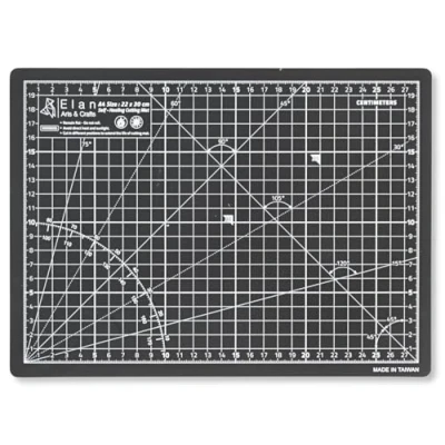 Afbeelding van Elan 5 laagse Snijmat Zwart en Beige A4, Zelfherstellende 3 mm Snijmat, Knutselmat met Dubbelzijdig Raster, Metrische Snijonderlegger voor Quilten, Naaien, Patchworken, Scrapbooken, enz. 30cm x 22cm