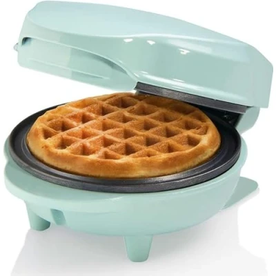 Image de Bestron Mini gaufrier pour gaufres classiques, Petit avec revetement anti adhÃ©sif, Design rÃ©tro, 550 Watts, Couleur: menthe