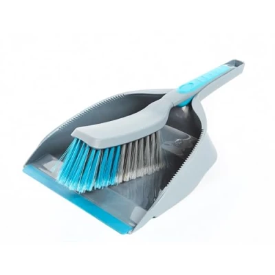 Afbeelding van Beldray LA049254 Schop en veegset voor het reinigen van de keukenvloer, robuust licht, ergonomische handgreep, zachte borstelharen, ideaal alle oppervlakken, rubberen rand,