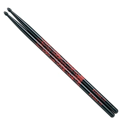 Afbeelding van Tama Rhythmic Fire Sticks O7A F BR, zwart met roodem Muster Drumsticks
