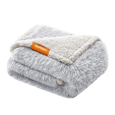 Afbeelding van Feandrea Hondendeken, waterafstotend, lange pluche deken voor miniatuur en kleine honden, katten, 102 x 73 cm, M, sherpa fleece, omkeerbaar, bankbescherming, schaduwgrijs PPB004G01
