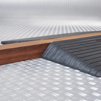 Afbeelding van Rubberen drempelhulp 65 mm hoog 2 stuks