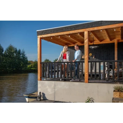 Afbeelding van Triple profiel Midden Europees vuren zwart gespoten 2,2x14,0x360 cm Tuindeco