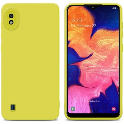 Afbeelding van Cadorabo Hoesje geschikt voor Samsung Galaxy A10 in Fluid GEEL Beschermhoes gemaakt van flexibel TPU silicone Cover Case