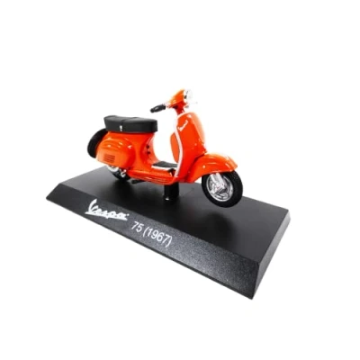 Afbeelding van OPO 10 Miniatuurscooter uit de collectie 1/18 compatibel met Piaggio Vespa 75 Orange 1967 Ves0042