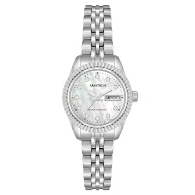 Afbeelding van Armitron Women&#039;s Echte Crystal Accented Day/Date Function Armband Watch, 75/2475Silver, zilver., Luxe/elegant