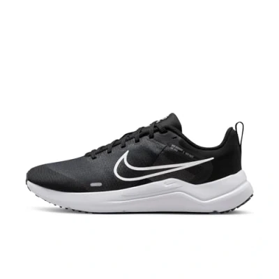 Afbeelding van Nike W Downshifter 12 Hardloopschoenen voor dames, zwart.
