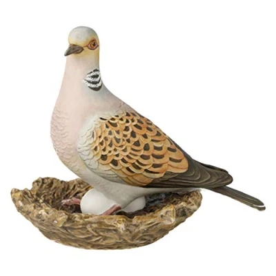 Afbeelding van Goebel Vogels Decoratief beeld / figuur Vogel van het Jaar 2020 Tortelduif Porselein 17cm