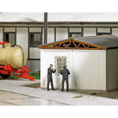 Afbeelding van Busch 7951 H0 Woninginbraak figuren Kant en klaar model