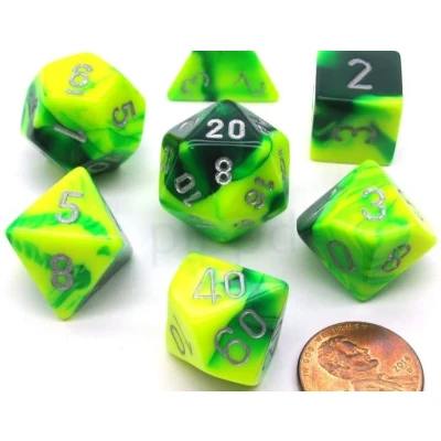 Afbeelding van Chessex Gemini Groen Geel/Zilver Polydice Dobbelsteen Set (7 stuks)