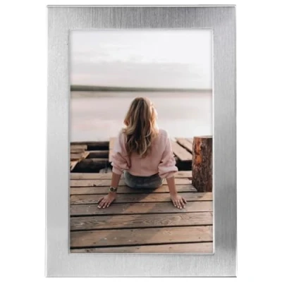 Afbeelding van Hama Fotolijst 10 x 15 cm, staand formaat, om op te hangen, standaard, fluweel, achterwand, glas, beeldformaat zilver