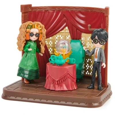 Afbeelding van Harry Potter speelset magische Minis Wizarding World universum set met 2 exclusieve figuren en 6 accessoires speelgoed voor kinderen vanaf jaar