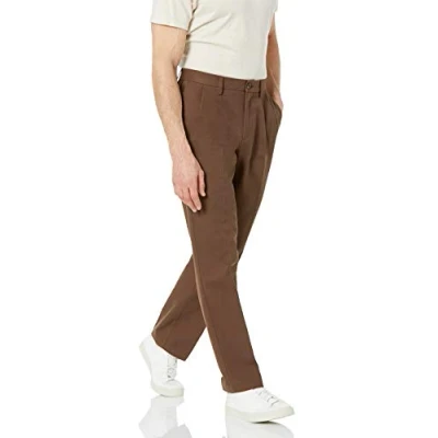 Image de Amazon Essentials Pantalon chino plissé infroissable pour homme (disponible en grandes tailles larges), marron, 86,4 x 76,2 cm (l L)