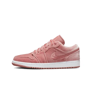 Afbeelding van Jordan 1 Low SE &#039;Pink Velvet&#039; Meer maten beschikbaar