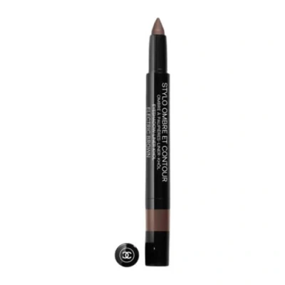 Afbeelding van Chanel Stylo Ombre Et Contour Oogschaduw 04 Electric Brown