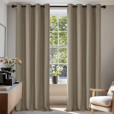 Afbeelding van Deconovo Warmte isolerende verduisteringsgordijnen, gordijnen voor jongensslaapkamer, modern design met oogjes, 140 x 290 cm (breedte hoogte), taupe, 2 stuks