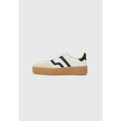 Afbeelding van Gant Footwear 31531047 Cuzmani Damestrainers G020 Wit Zwart