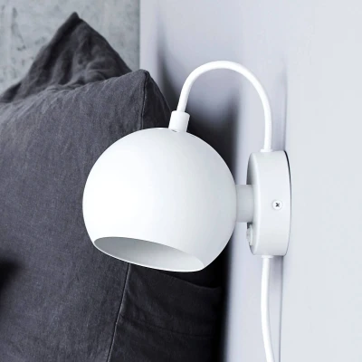 Afbeelding van FRANDSEN wandlamp Bal Magnet, mat wit