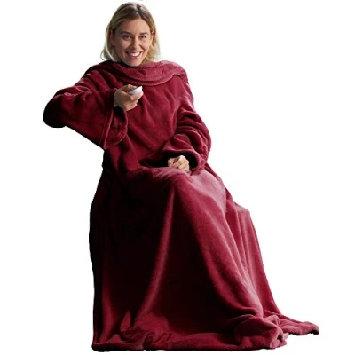 Afbeelding van CelinaTex TV deken met Mouwen en Voetenzak, Zachte Deken, 150 x 180 cm, Bordeauxrood, Microvezel, Fleece, Oeko Tex