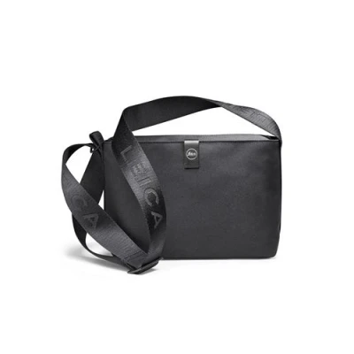 Afbeelding van Leica Crossbody bag SOFORT / medium, recycled fabrick black