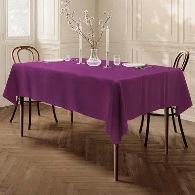 Afbeelding van Home Direct Tafelkleed, polyester, onderhoudsvriendelijk, rechthoekig, 140 x 200 cm, effen paars
