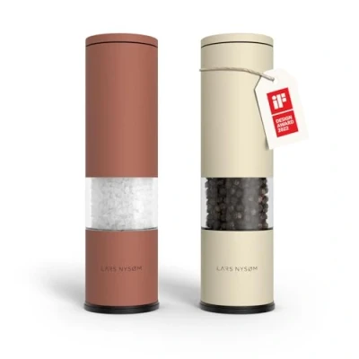 Afbeelding van LARS NYSØM Zout en pepermolen, set van 2, handmatig, met keramische molen, verstelbaar, grof tot fijn, design kruidenmolen, design, rood/beige