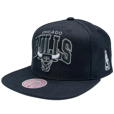 Afbeelding van Mitchell &amp; Ness NBA Team Arch Snapback Cap Chicago Bulls zwart, één maat, zwart.