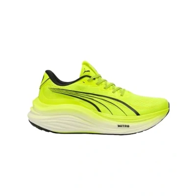 Afbeelding van MagMax NITROâ¢ hardloopschoenen voor Heren, Zwart/Geel, Maat 41 PUMA