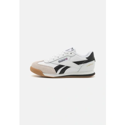 Afbeelding van Reebok Classic Campio XT Unisex Sneakers laag voor kinderen, Maat: 27, White/black/barely grey Leer en textiel