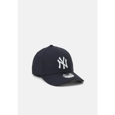 Afbeelding van New Era heren Pet met York Yankees borduring in de kleur Zwart, maat: M/L