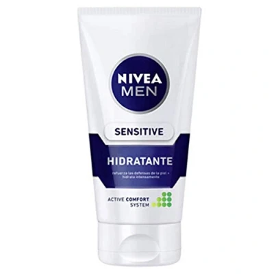 Afbeelding van Nivea Men Sensitive Moisturizer SPF 15