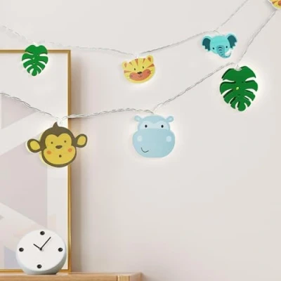 Afbeelding van CozyHome Decoratieve lichtketting voor kinderkamer, jongens, 20 led figuren en 4 m, werkt op batterijen, bed, meisjes, safari decoratie kinderwagen, babybed