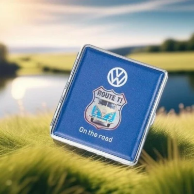 Afbeelding van Volkswagen On The Road Sigarettendoosje 20 Sigaretten Blauw