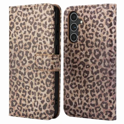 Afbeelding van imoshion Hoesje Geschikt voor Samsung Galaxy A55 Design Bookcase smartphone Leopard Mood