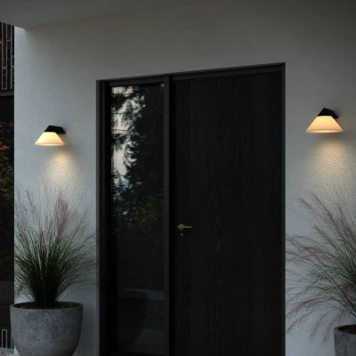 Afbeelding van Buitenwandlamp Linas, kegel, zwart, aluminium, E27