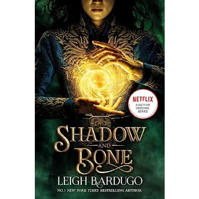 Afbeelding van Shadow And Bone (01): Tv Tie in Zeegroen
