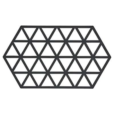 Afbeelding van Zone Denmark Pannenonderzetter Triangles Black 24 x 14 cm