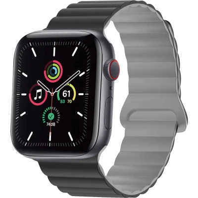 Afbeelding van imoshion Siliconen magnetisch bandje voor de Apple Watch Series 1 t/m 10 / SE Ultra (2) (44/45/46/49 mm) Zwart Grijs