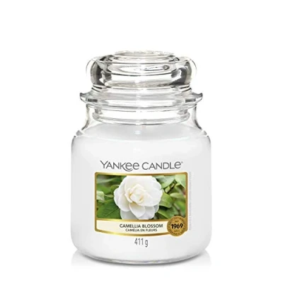 Afbeelding van Yankee Candle Geurkaars Medium Camellia Blossom 13 cm / ø 11