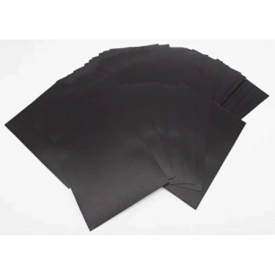 Afbeelding van docsmagic.de 100 matzwarte kaarthoezen standaard formaat 66 x 91 cm