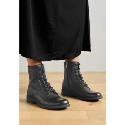 Afbeelding van Tamaris Veterboots, Dames, Maat: 38, Black Leer